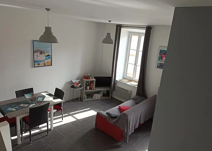 Jolie Maison Au Centre Du Village